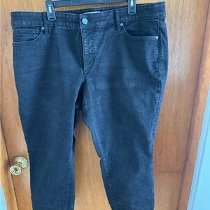 LOFT Black Ankle Jeans